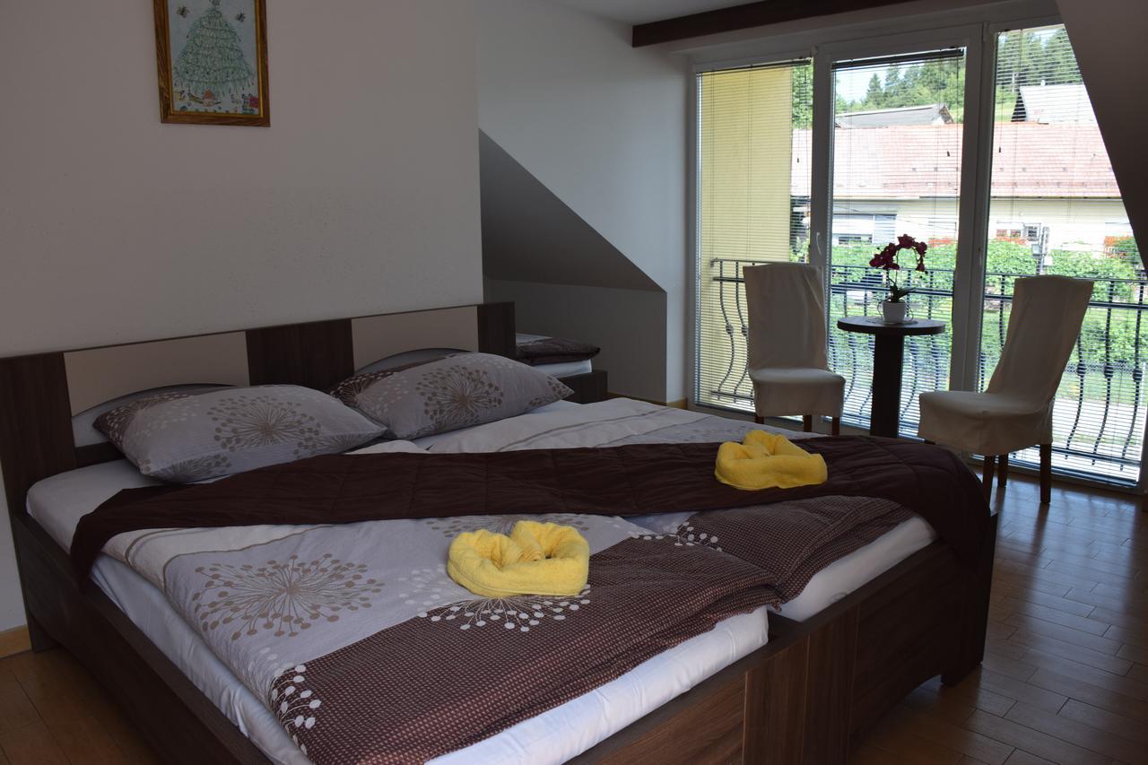 נובו מסטו Hostel Novak מראה חיצוני תמונה