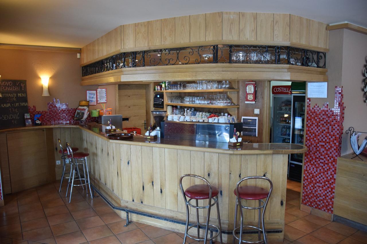 נובו מסטו Hostel Novak מראה חיצוני תמונה